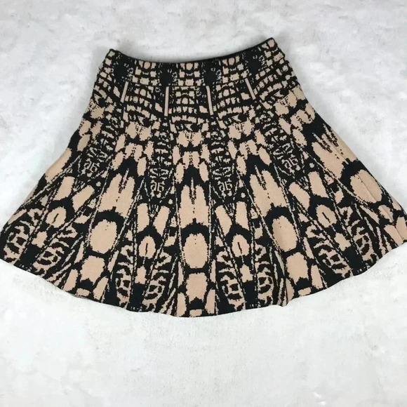 WOW COUTURE Tan/Black "Sweater Knit' A-Line Skirt NWOT Size SMALL - Picture 9 of 9
